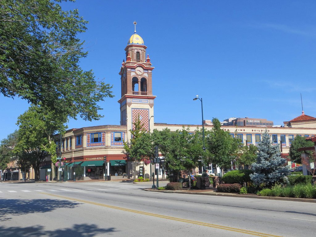 Country Club Plaza Parking Needs Assessment
