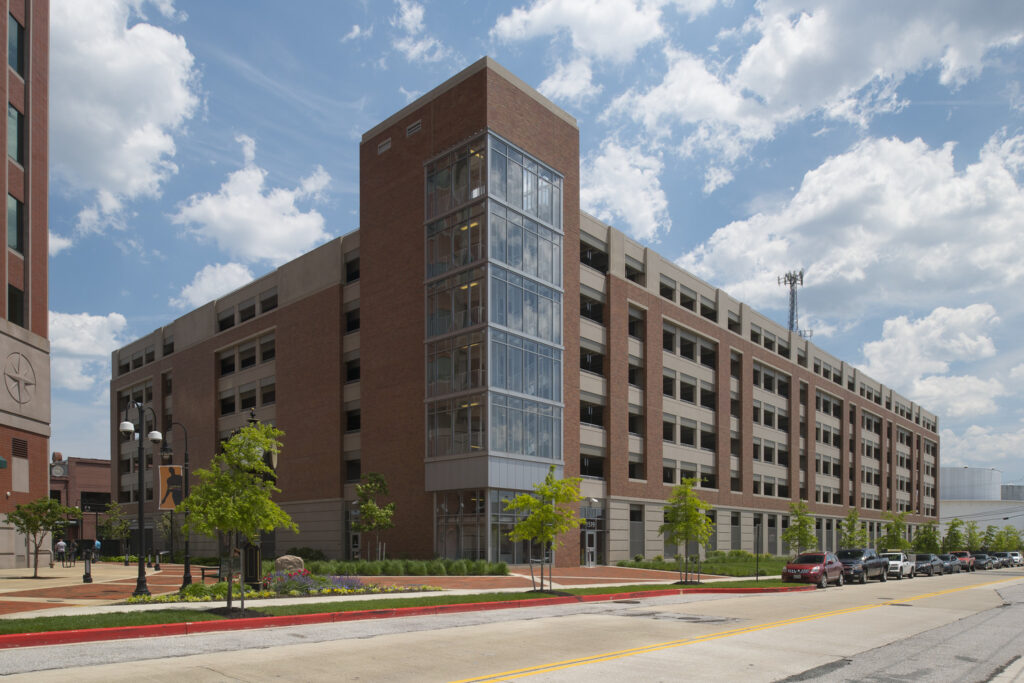 14_3705_00_Canton_Crossing_medium